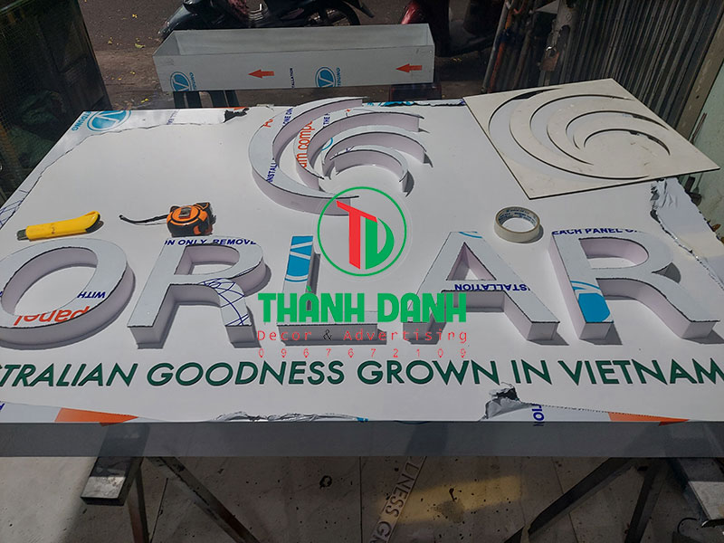 lam bang hieu alu gia re 8