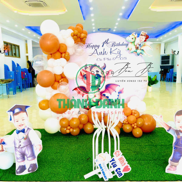 Làm backdrop Giỗ Tổ Hùng Vương sinh nhật bé trai