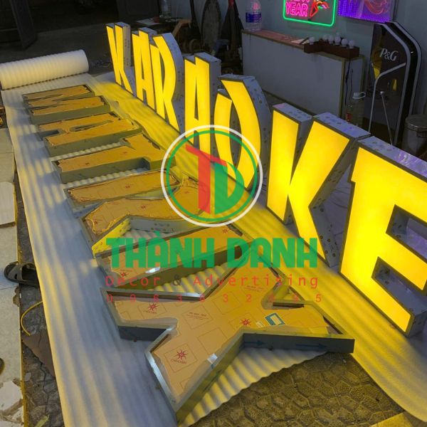 Tại sao nên chọn gia công chữ nhôm