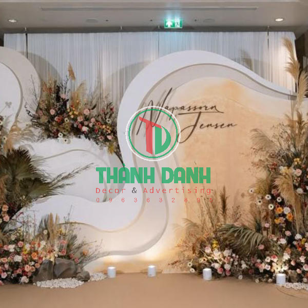 Backdrop trang trí sân khấu Giỗ Tổ Hùng Vương dạng sóng