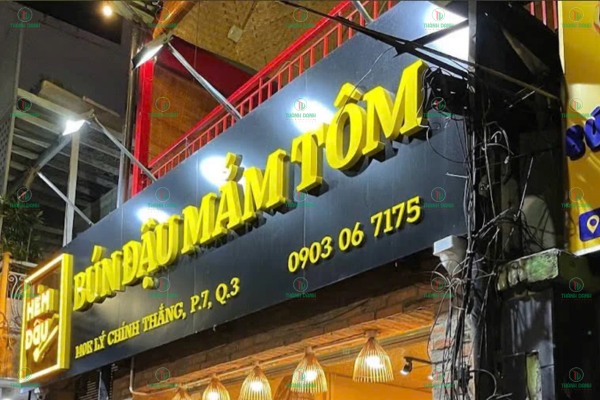 Nghiệm thu và bàn giao làm bảng hiệu Alu giá rẻ quận 3