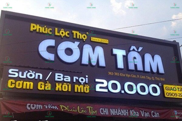 Tích hợp ánh sáng hiệu quả khi làm bảng hiệu Alu giá rẻ Quận 1