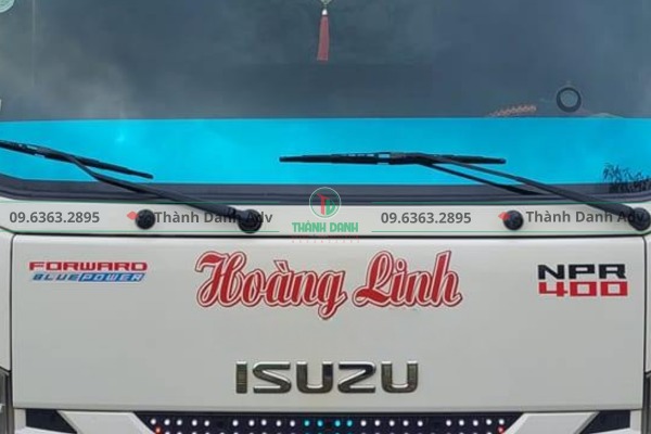 Cắt chữ decal trang trí oto, xe máy