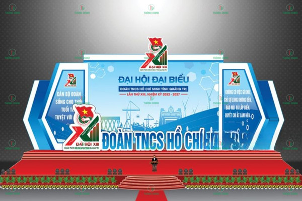 Vì sao nên chọn mẫu backdrop 30/4 1/5 giá rẻ?